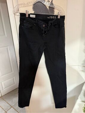 GAP Black Women's Skinny Jeans